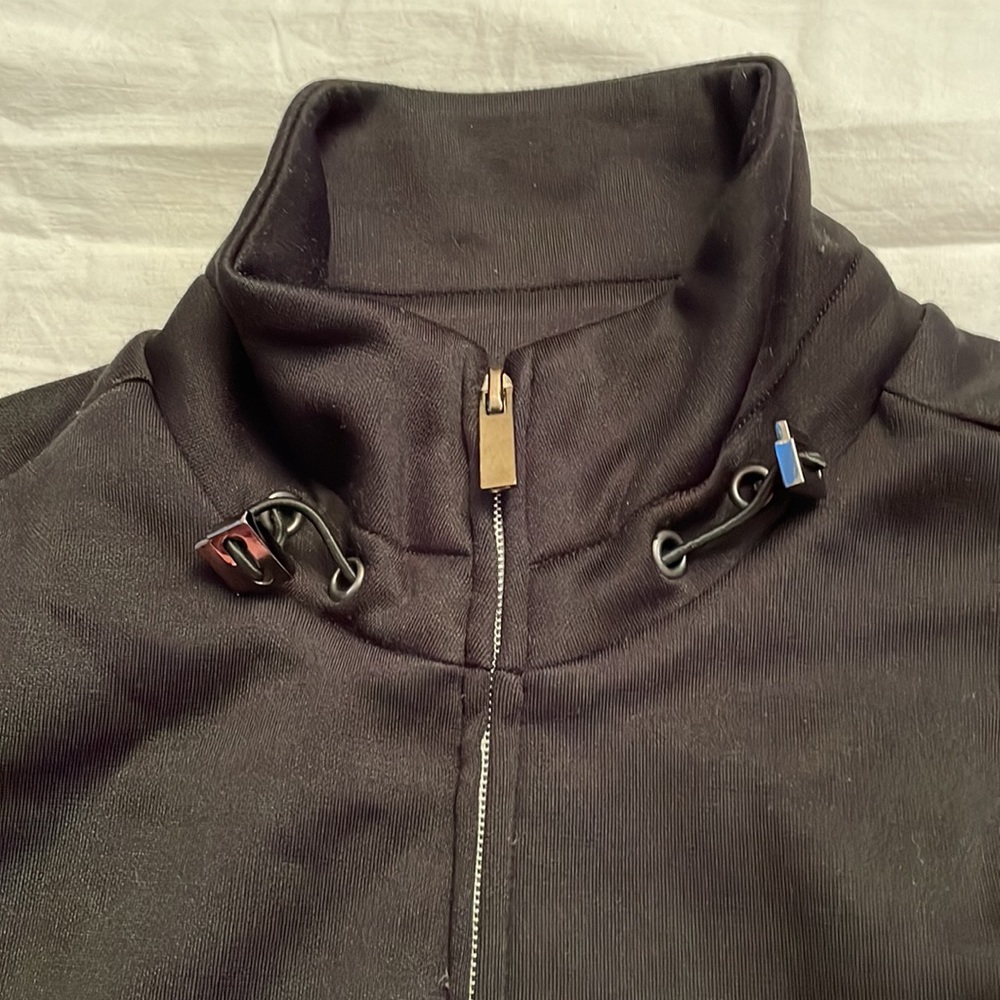 Men’s black Kenneth Cole zip up sleeveless vest - Picture 3 of 8